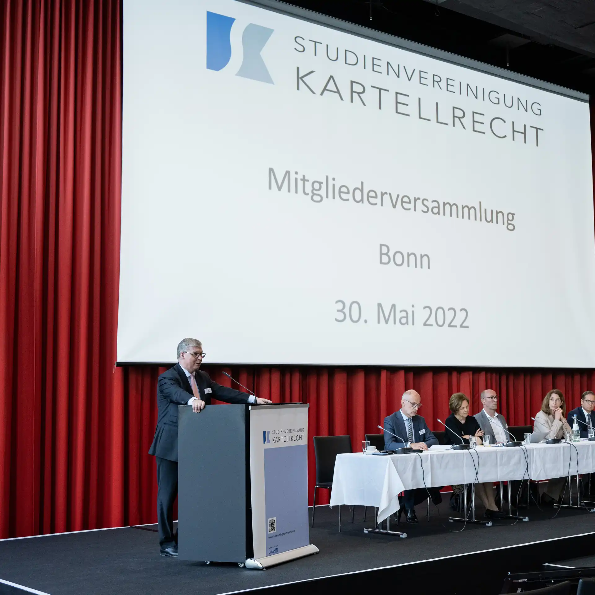 Mitglieder­versammlung und Arbeitstagung