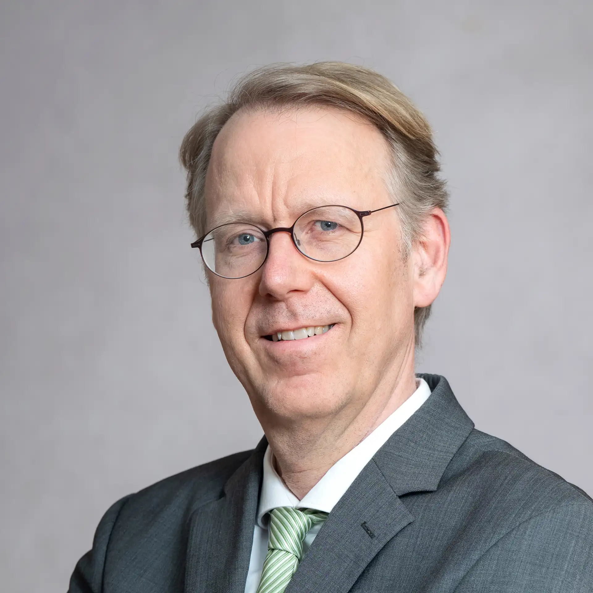 Dr. Thorsten Mäger